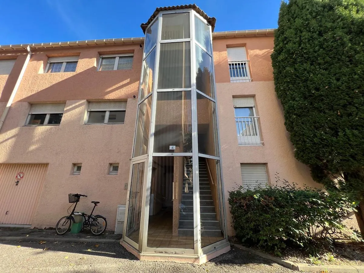 Appartement CALME et LUMINEUX - 400 m des remparts - PARKING à Avignon France