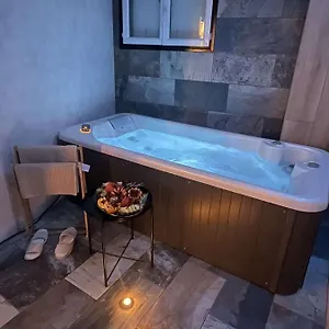 Appartement La Splenzia Jacuzzi Wifi Clim, Avignon